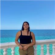 Profesora de Primaria y ESO, con disponibilidad para todas las edades y asignaturas del currículo escolar.